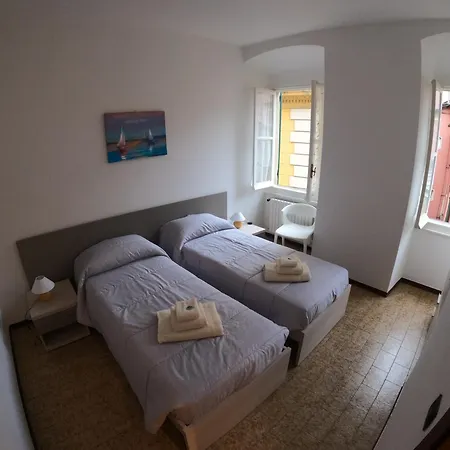 Apartment Finestra Sulla Piazza By Portofinovacanze Rapallo